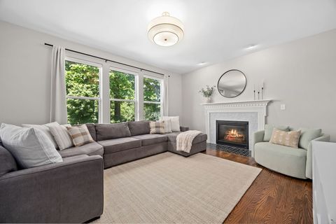 Tiny photo for 5810 Washington Street, Downers Grove, IL 60516 (MLS # 12672907)