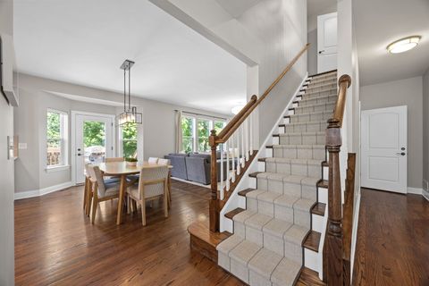 Tiny photo for 5810 Washington Street, Downers Grove, IL 60516 (MLS # 12672907)