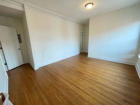Tiny photo for 5520 S Cornell Avenue #3N, Chicago, IL 60637 (MLS # 12461450)