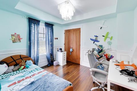 Tiny photo for 274 N Oak Street, Elmhurst, IL 60126 (MLS # 12609458)