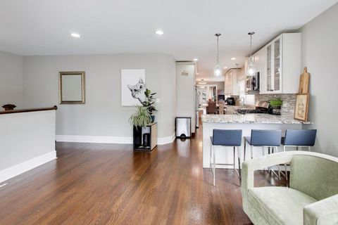 Tiny photo for 274 N Oak Street, Elmhurst, IL 60126 (MLS # 12609458)