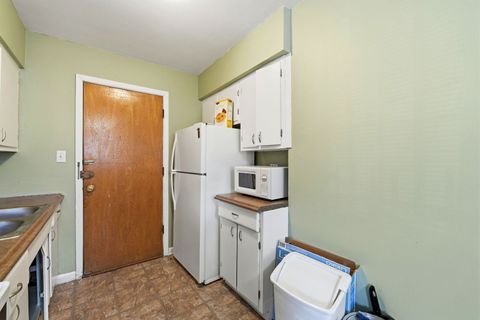 Tiny photo for 1609 Howard Street #2, Evanston, IL 60202 (MLS # 12696642)