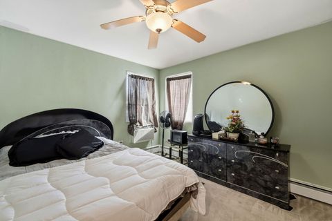 Tiny photo for 1609 Howard Street #2, Evanston, IL 60202 (MLS # 12696642)