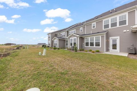 Tiny photo for 664 Switchgrass Way, Bolingbrook, IL 60490 (MLS # 12462705)