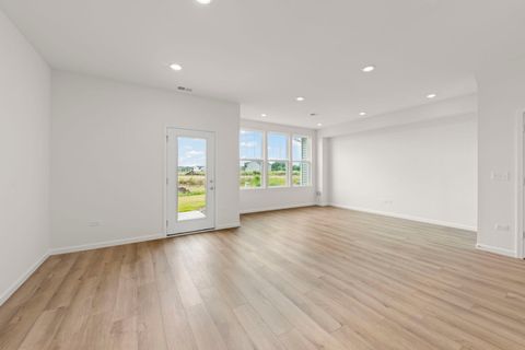 Tiny photo for 664 Switchgrass Way, Bolingbrook, IL 60490 (MLS # 12462705)