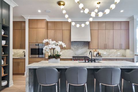 Tiny photo for 1633 W Balmoral Avenue, Chicago, IL 60640 (MLS # 12490927)