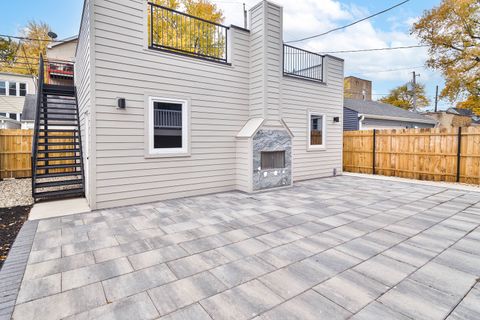 Tiny photo for 1633 W Balmoral Avenue, Chicago, IL 60640 (MLS # 12490927)