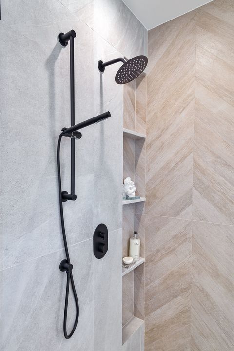 Tiny photo for 1633 W Balmoral Avenue, Chicago, IL 60640 (MLS # 12490927)