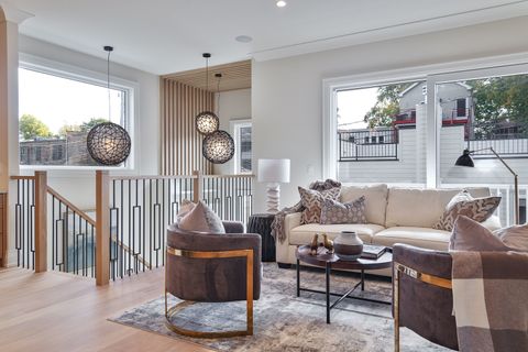 Tiny photo for 1633 W Balmoral Avenue, Chicago, IL 60640 (MLS # 12490927)