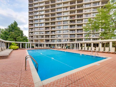 Tiny photo for 1960 N Lincoln Park West Park #1008, Chicago, IL 60614 (MLS # 12371087)