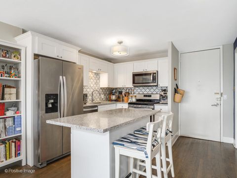 Tiny photo for 1960 N Lincoln Park West Park #1008, Chicago, IL 60614 (MLS # 12371087)