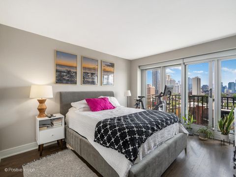 Tiny photo for 1960 N Lincoln Park West Park #1008, Chicago, IL 60614 (MLS # 12371087)