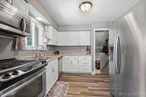 Tiny photo for 1612 Forrest Boulevard, St. Charles, IL 60174 (MLS # 12746682)