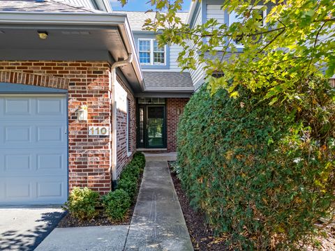 Tiny photo for 110 Waterside Place, Burr Ridge, IL 60527 (MLS # 12464755)