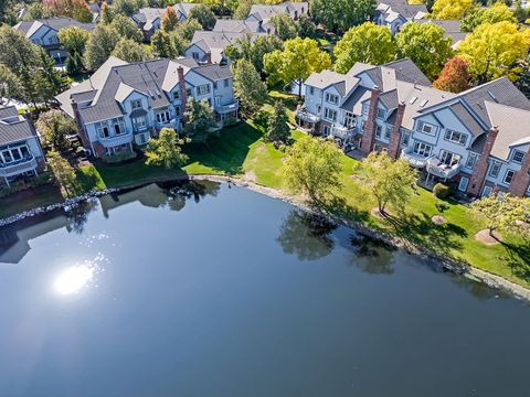 Tiny photo for 110 Waterside Place, Burr Ridge, IL 60527 (MLS # 12464755)