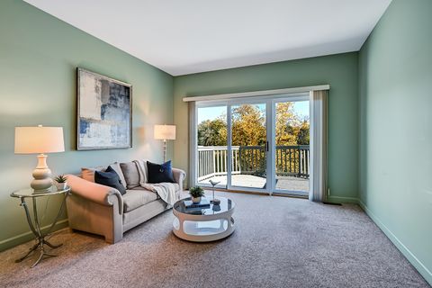 Tiny photo for 110 Waterside Place, Burr Ridge, IL 60527 (MLS # 12464755)