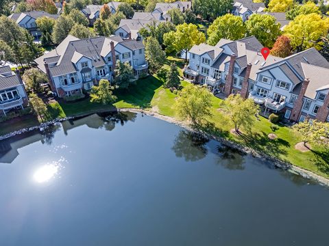 Tiny photo for 110 Waterside Place, Burr Ridge, IL 60527 (MLS # 12464755)