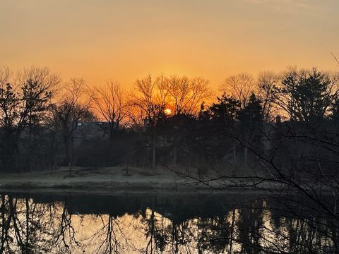 Tiny photo for 110 Waterside Place, Burr Ridge, IL 60527 (MLS # 12464755)