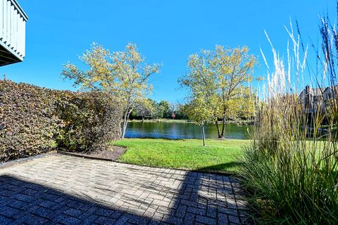 Tiny photo for 110 Waterside Place, Burr Ridge, IL 60527 (MLS # 12464755)