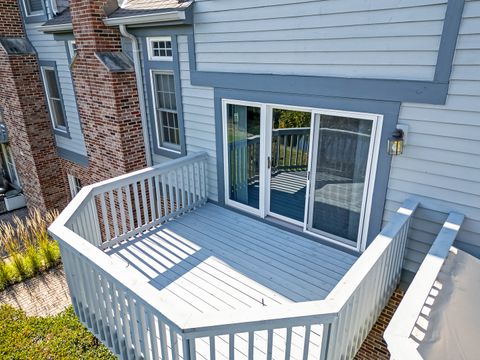 Tiny photo for 110 Waterside Place, Burr Ridge, IL 60527 (MLS # 12464755)