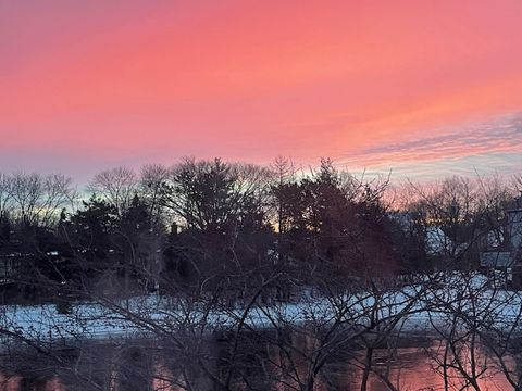 Tiny photo for 110 Waterside Place, Burr Ridge, IL 60527 (MLS # 12464755)