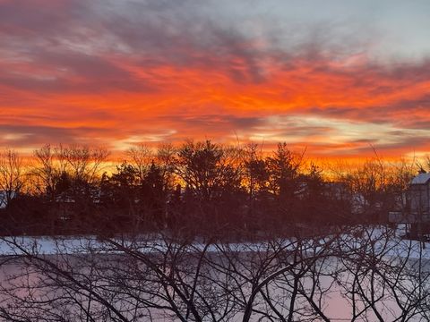 Tiny photo for 110 Waterside Place, Burr Ridge, IL 60527 (MLS # 12464755)