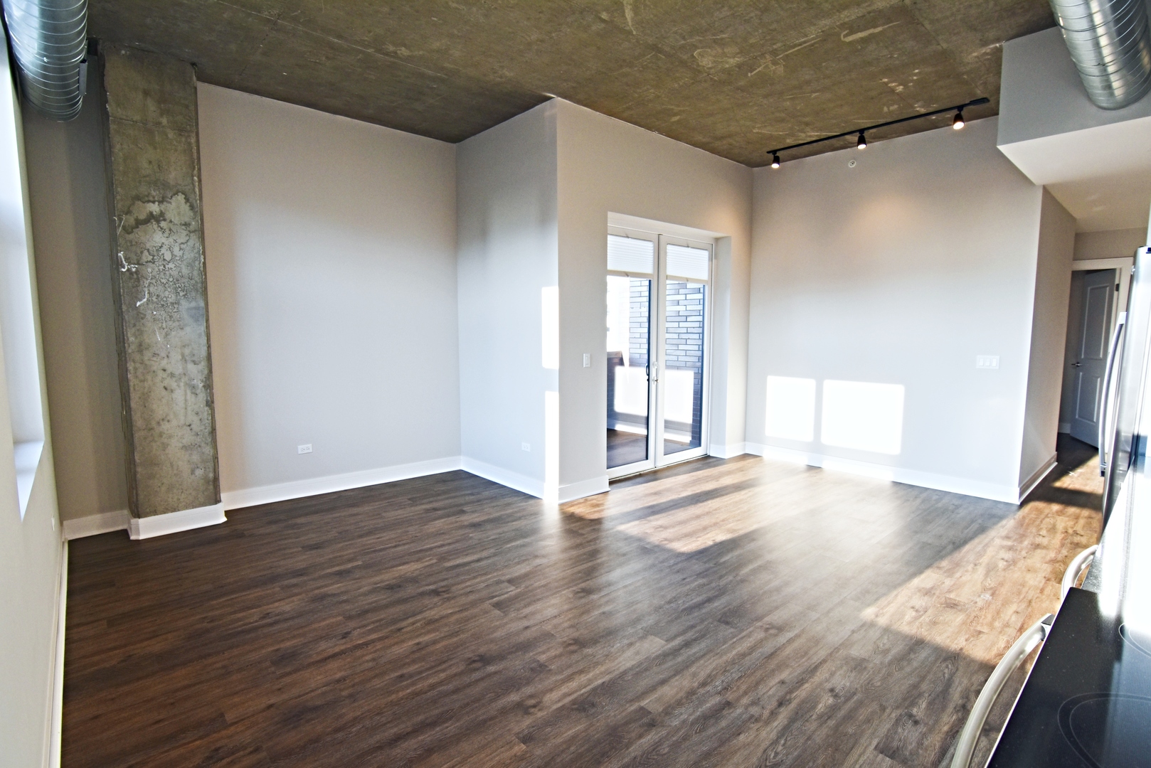 3833 N Broadway Street 512