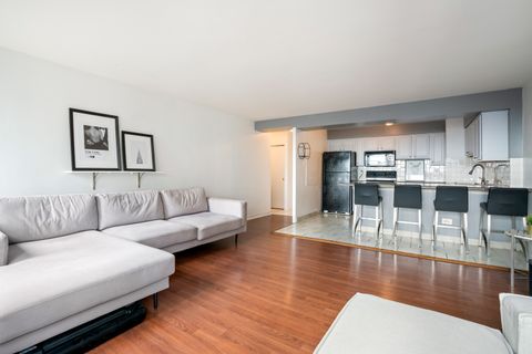 Tiny photo for 6030 N Sheridan Road #508, Chicago, IL 60660 (MLS # 12599766)