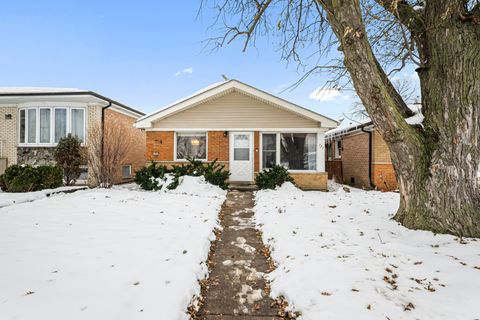 Tiny photo for 7727 New England Avenue, Burbank, IL 60459 (MLS # 12531093)