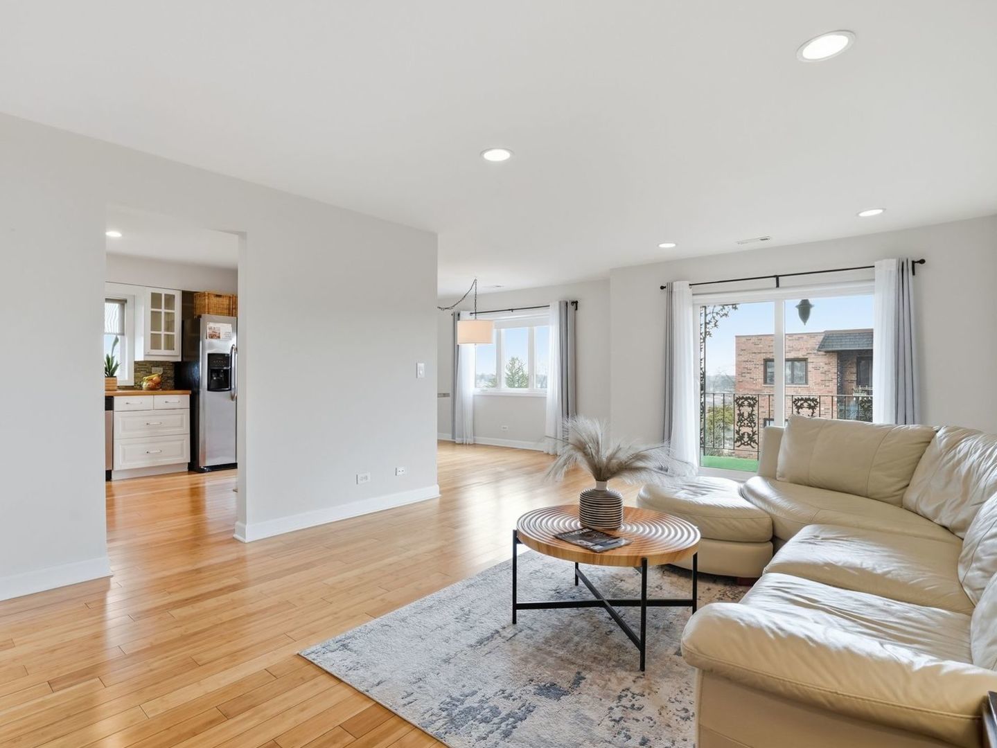 9332 Landings Lane 604