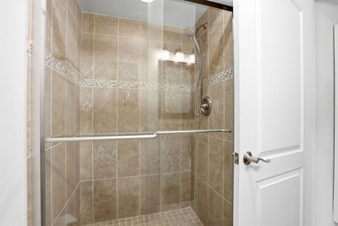 Tiny photo for 9332 Landings Lane #604, Des Plaines, IL 60016 (MLS # 12579852)