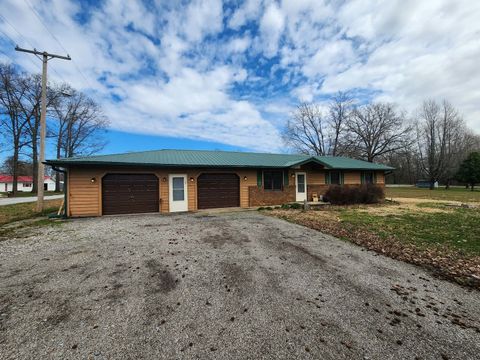 Tiny photo for 17001 Lowry Avenue, Benton, IL 62812 (MLS # 12595488)