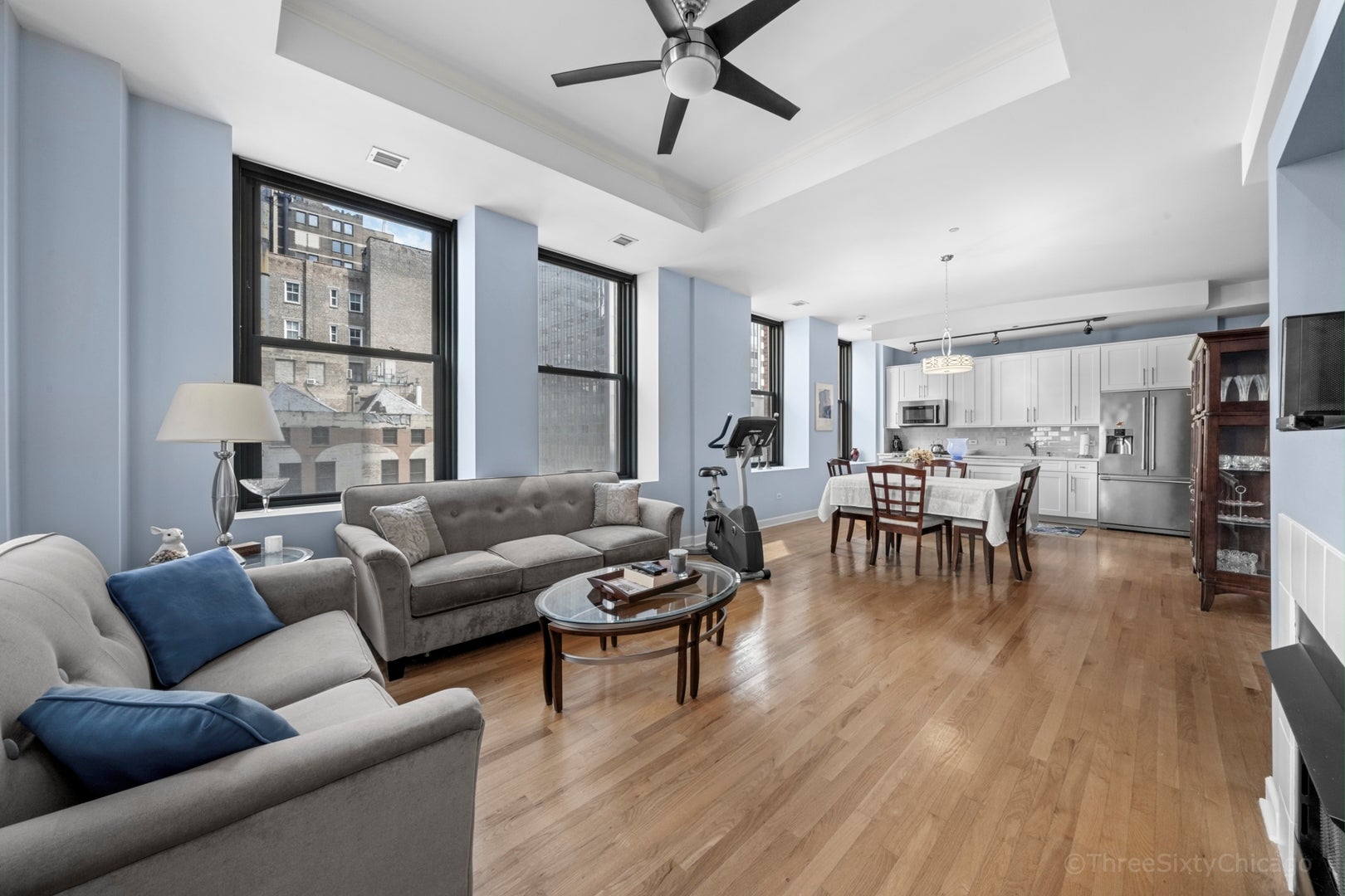 208 W WASHINGTON Street 1210