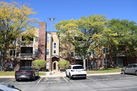 Photo of 211 GLENGARRY Drive #205, Bloomingdale, IL 60108 (MLS # 12774538)