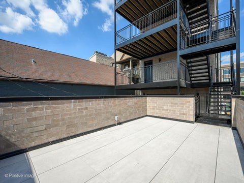 Tiny photo for 1951 W Dickens Avenue #1, Chicago, IL 60614 (MLS # 12761588)