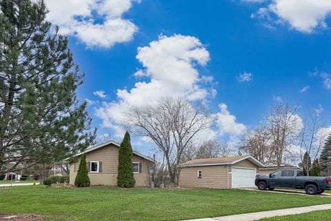 Tiny photo for Hoffman Estates, IL 60169 (MLS # 12521390)