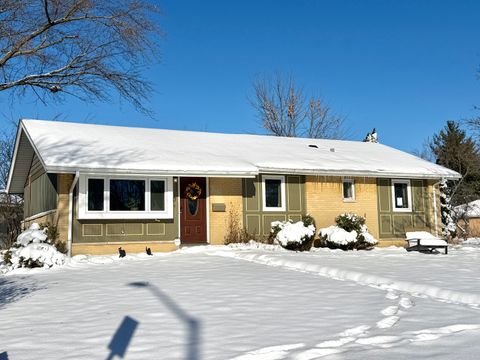 Tiny photo for Hoffman Estates, IL 60169 (MLS # 12521390)