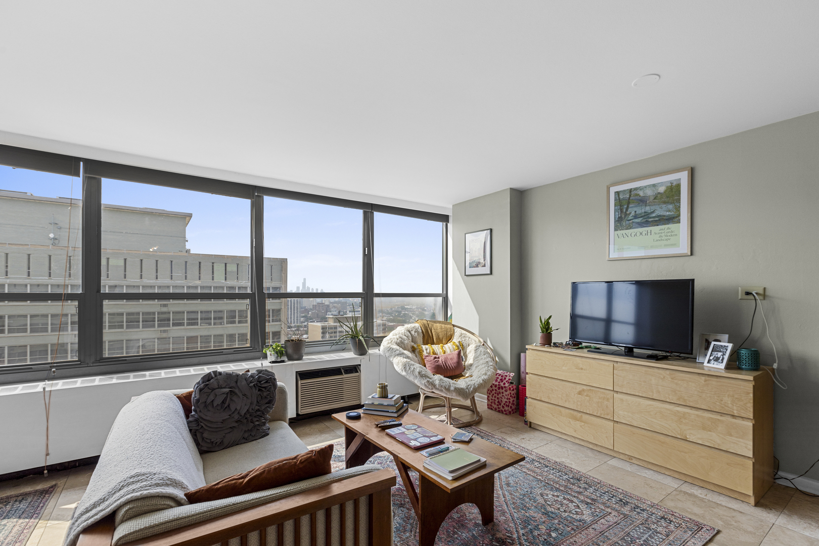 3550 N Lake Shore Drive 2725