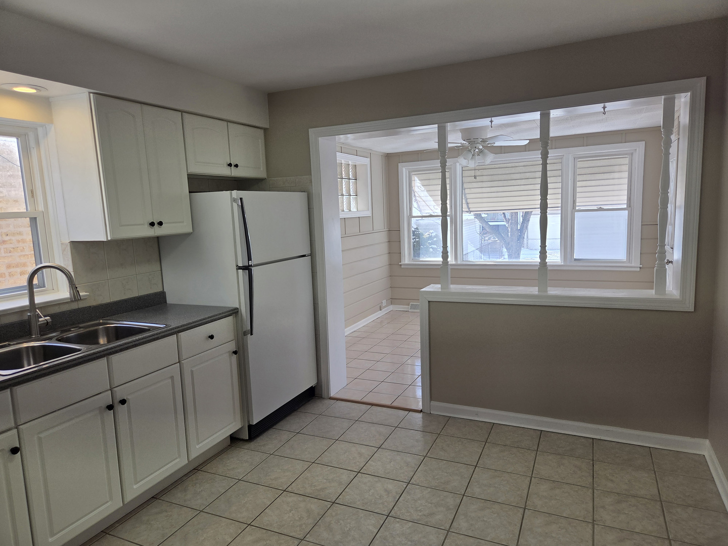 3750 N Oleander Avenue