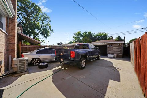 Tiny photo for 7212 S Campbell Avenue, Chicago, IL 60629 (MLS # 12488104)