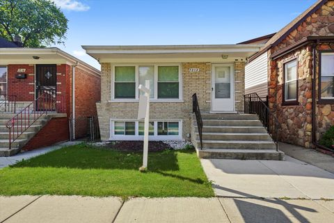 Photo of 7212 S Campbell Avenue, Chicago, IL 60629 (MLS # 12488104)
