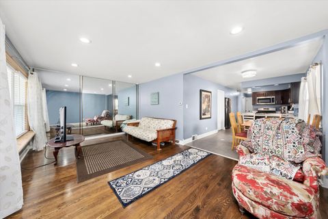 Tiny photo for 7212 S Campbell Avenue, Chicago, IL 60629 (MLS # 12488104)