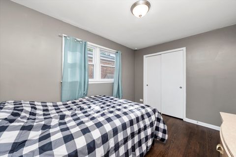 Tiny photo for 7212 S Campbell Avenue, Chicago, IL 60629 (MLS # 12488104)