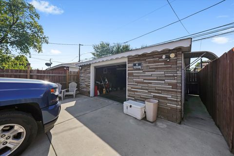 Tiny photo for 7212 S Campbell Avenue, Chicago, IL 60629 (MLS # 12488104)
