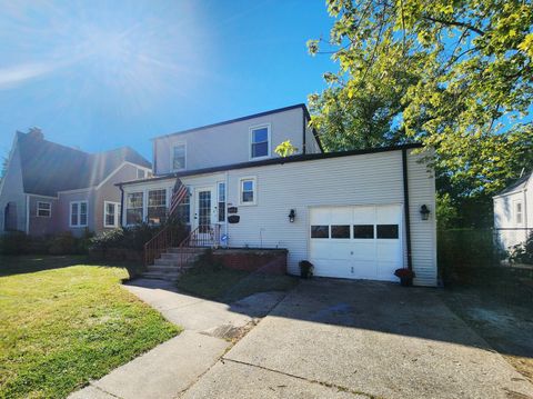 Tiny photo for 18028 Burnham Avenue, Lansing, IL 60438 (MLS # 12491663)