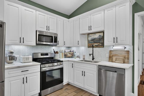 Tiny photo for 7303 Oakwood Avenue, Lyons, IL 60534 (MLS # 12708807)