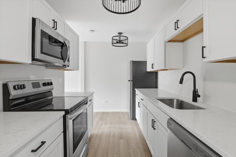 Tiny photo for 420 S HOME Avenue #107N, Oak Park, IL 60302 (MLS # 12600371)
