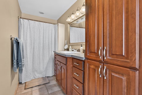 Tiny photo for 11258 S Oak Park Avenue, Worth, IL 60482 (MLS # 12768910)