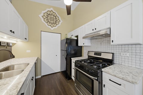 Tiny photo for 1 W Stonebridge Court #1C, Palos Hills, IL 60465 (MLS # 12681075)