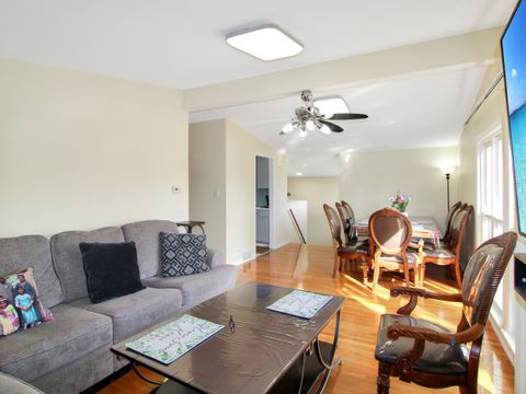 Tiny photo for 7806 W 80 Place, Bridgeview, IL 60455 (MLS # 12592288)